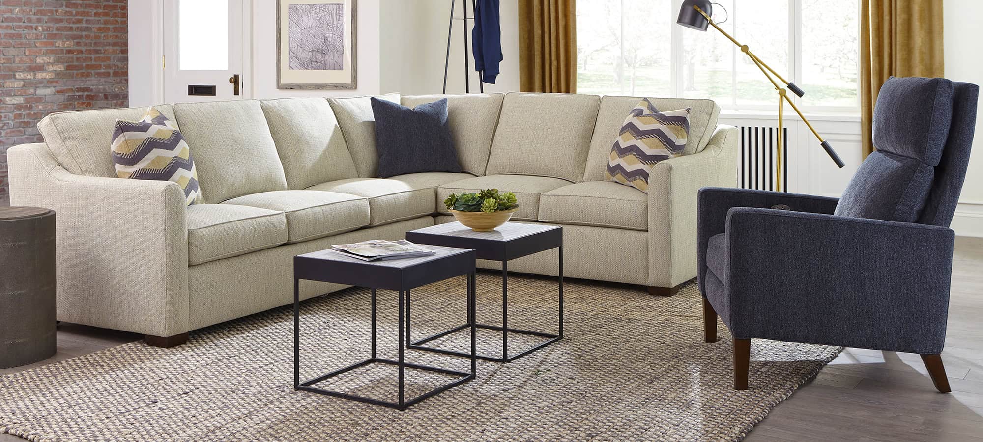 Huntington House 2700 TUX COLLECTION Sectional Huntington House 2700 TUX COLLECTION Sectional