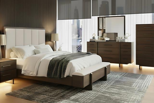 Avalon Furniture B01013 6/6 King Panel Bed Avalon Furniture B01013 6/6 King Panel Bed