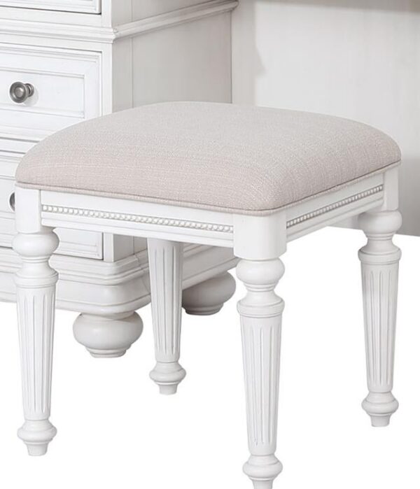 Avalon Furniture B0162N VS Dressing Stool